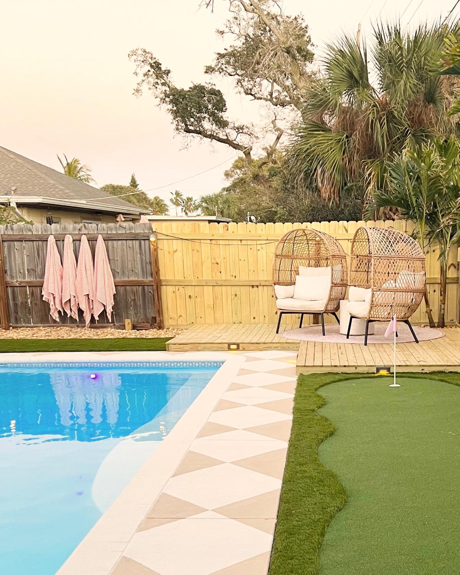 Luxury Villa 3 Blocks From The Beach With A Pool, Fire Pit And Outdoor Oasis Cape Canaveral Eksteriør bilde